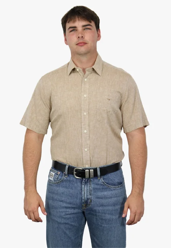 Men's Versatile Dress Shirts for Multiple OccasionsR.M. Williams Mens Hervey Short Sleeve Shirt
