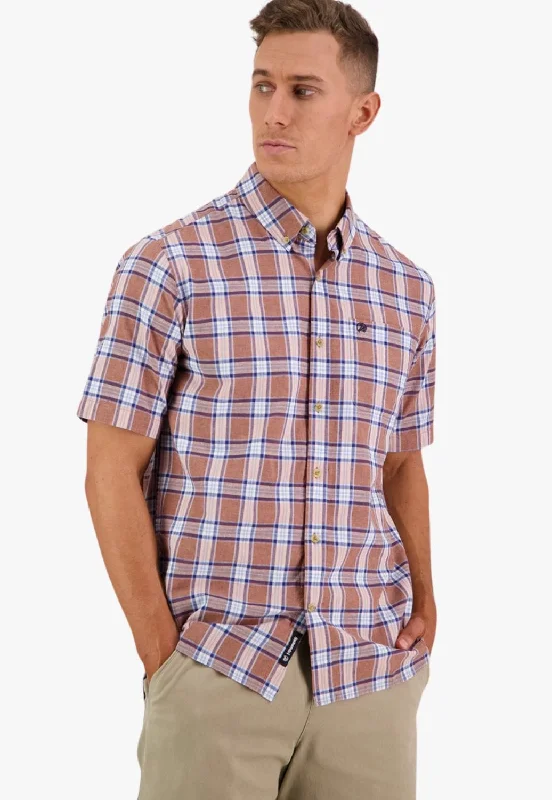 Men's Spread-Collar Shirts for a Bold StatementSwanndri Mens Kennedy Point Short Sleeve Shirt