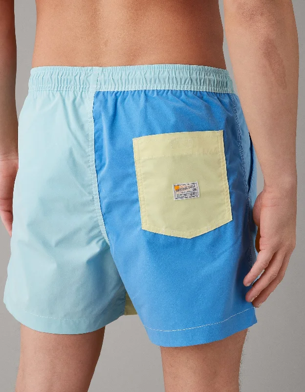 Patterned and Solid Men's Bermuda ShortsAE Colorblock Flex 5" Swim Trunk