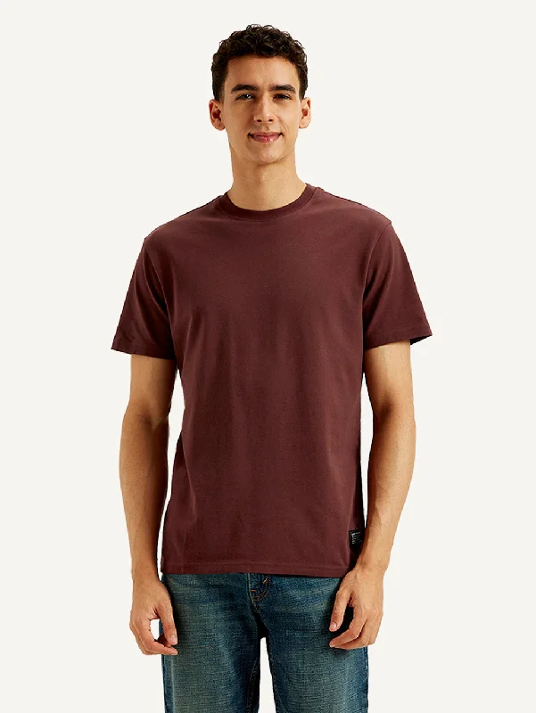 Men's Shirts with Ruffled HemlinesMen's Solid Slim Fit T-shirt