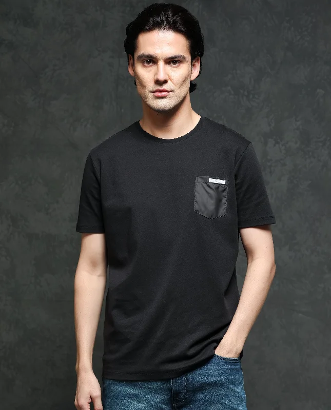 Breathable Men's Mesh TopsRare Rabbit Men's Azul Black Solid Crew Neck With Contrast Nylon Pocket Half Sleeves T-Shirt Breathable Men's Mesh TopsRare Rabbit Men's Azul Black Solid Crew Neck With Contrast Nylon Pocket Half Sleeves T-Shirt