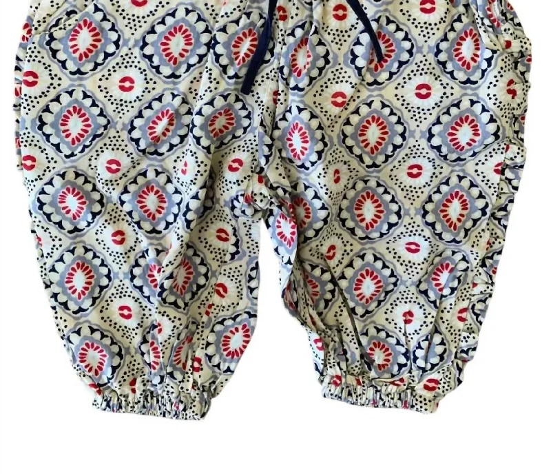 Men's Practical Cargo Work ShortsGirls' Harem Pants In Paisley Print