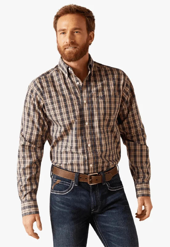 Men's Spread-Collar Shirts for a Bold StatementAriat Mens Wrinkle Free Kareem Fitted Long Sleeve Shirt