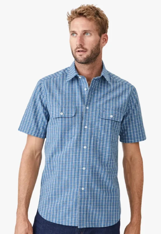 Men's Solid-Color Button-Down Shirts for VersatilityR.M. Williams Mens Fraser Short Sleeve Shirt