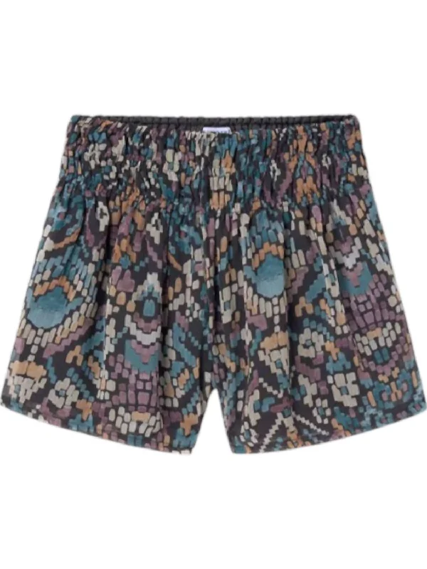 Easy-Care Men's Machine-Washable ShortsGirl's Patterned Skirt In Multi Color