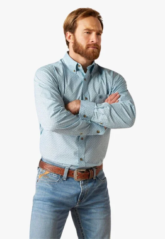 Men's Plaid Shirts for a Country CharmAriat Mens Gio Long Sleeve Shirt
