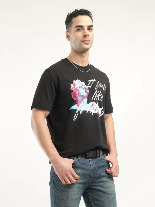 Men's Shirts with Plaid PatternsMen's Graphic Print Crew Neck T-shirt