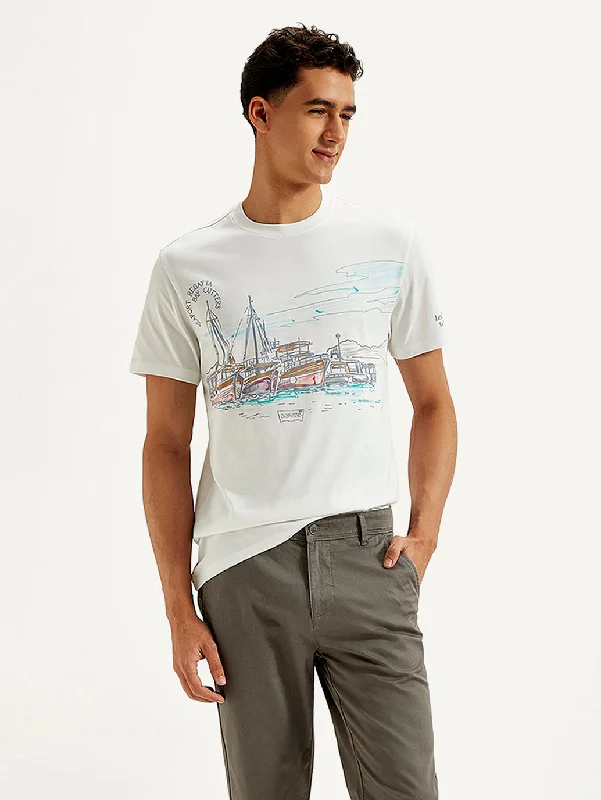 Men's Shirts with Button-Down CollarsMen's Graphic Print Slim Fit T-shirt