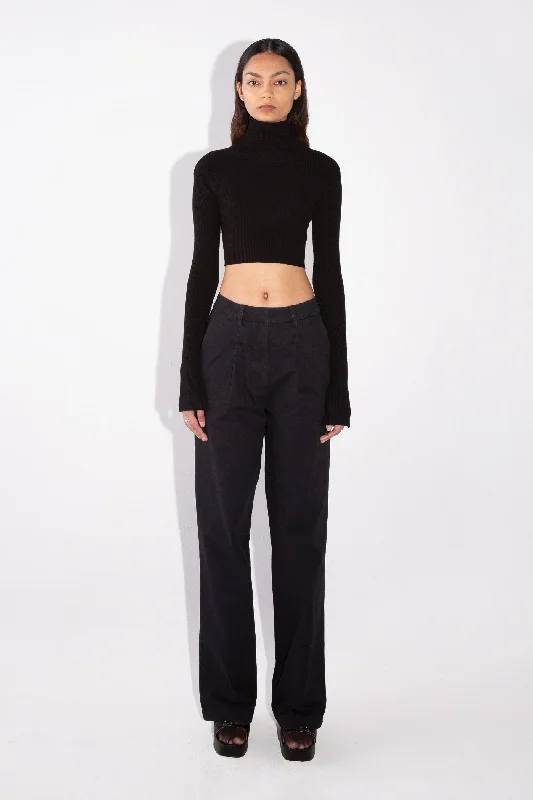 Men's Sweaters in Neutral ColorsCropped Turtleneck