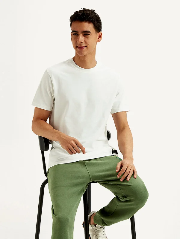 Men's Shirts with Mock NecksMen's Solid Slim Fit T-shirt