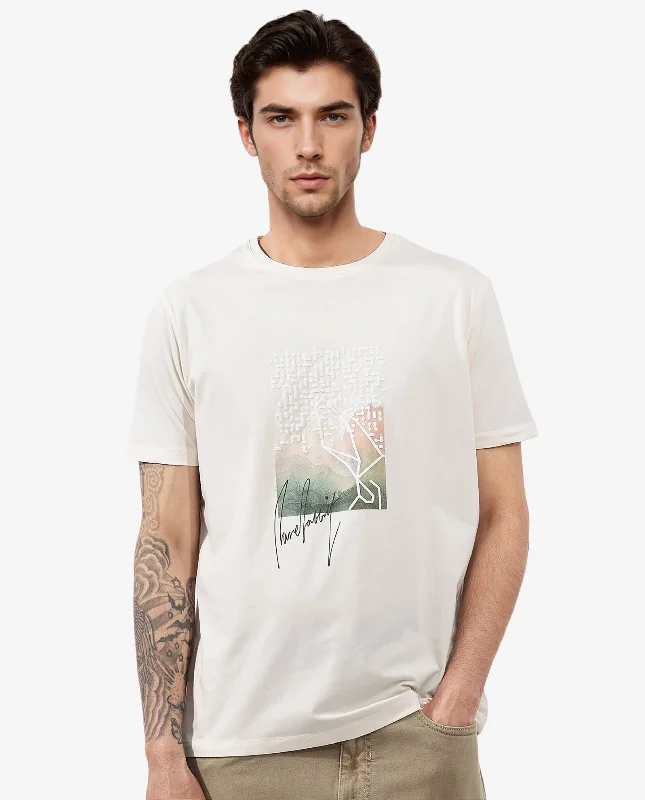 Classic Men's Button-Up ShirtsRare Rabbit Articale Mens Oak Off White Cotton Polyester Fabric Short Sleeve Crew Neck Regular Fit Printed T-Shirt