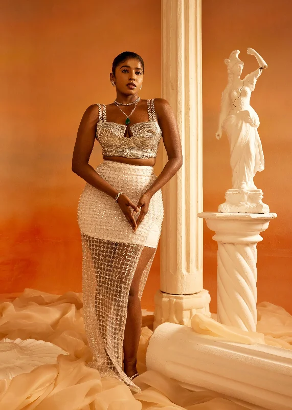 Wash and Wear Men's JeansCher & Cora Silver Metallic Crop Top + White Square Net Skirt with Side Slit